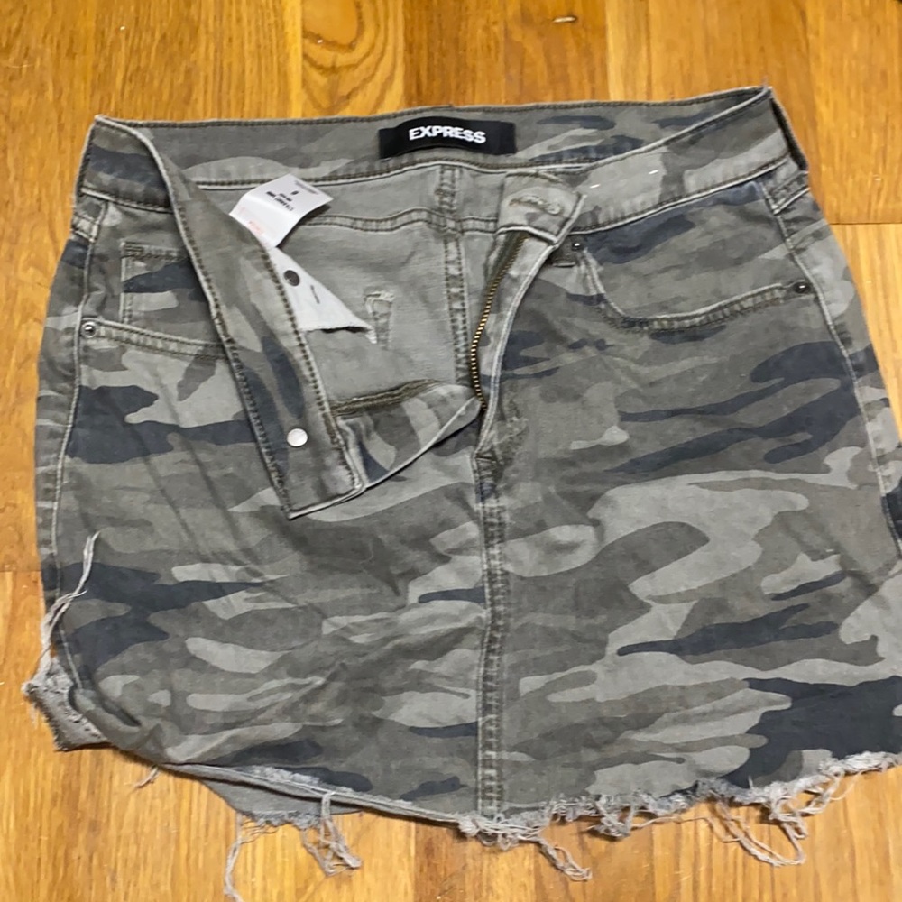 Express skirt